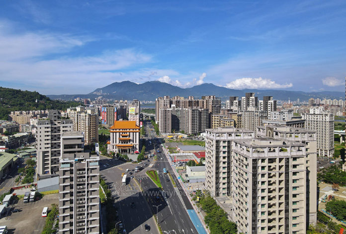 房市供過於求
